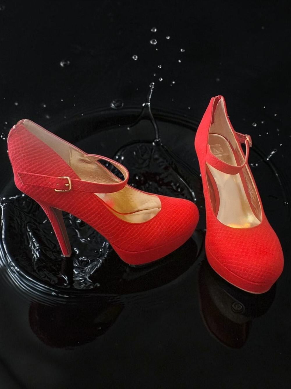 Material Girl Red Mary Jane Platform Heels Womens Shoes Size 9.5 Glamour Party